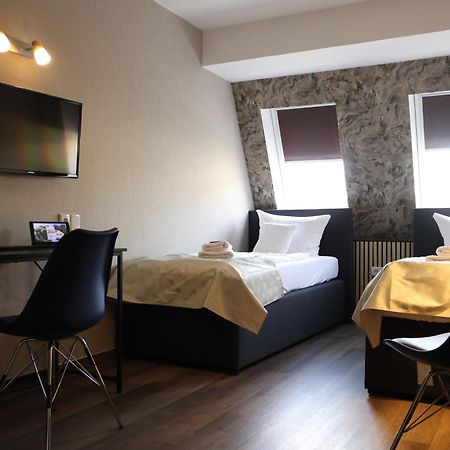 Gaestehaus Dresdner Hof ツィッタウ エクステリア 写真